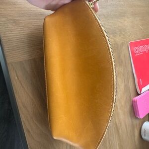 Portland Leather Pouch